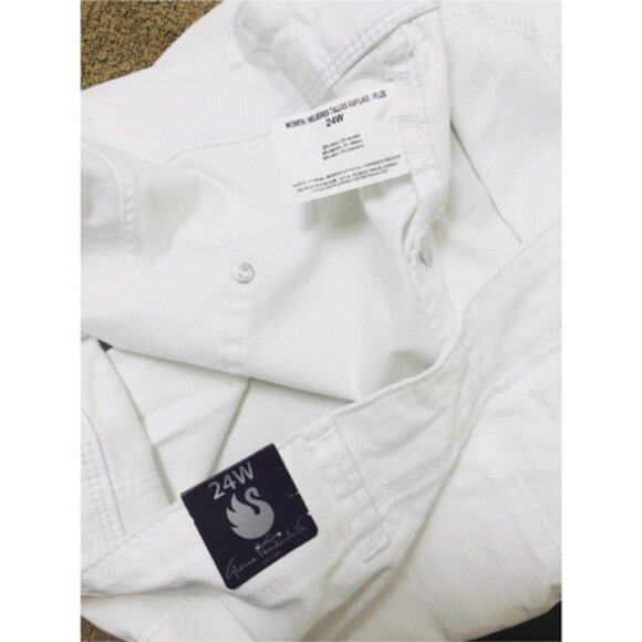 Gloria Vanderbilt Womens White Mid Rise Pockets Capris Pants Plus Size 24 W New - Picture 6 of 7